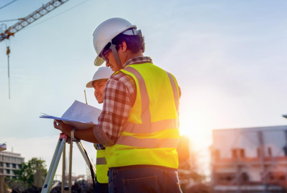 當(dāng)二級(jí)三級(jí)資質(zhì)正式合并為乙級(jí)資質(zhì)時(shí)，安徽二級(jí)建筑資質(zhì)企業(yè)如何更好應(yīng)對(duì)資質(zhì)改革